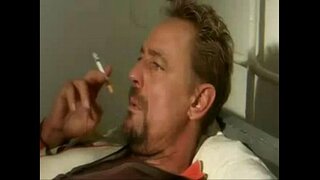 Vana mees, kuradi noor koolitüdruk