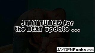 Hete brunette neukt met haar vriend Hete brunette neukt met haar vriend