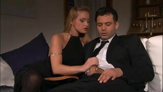 Bu anal ilə tam zövq üçün порнозвезды Ketinin Нобили və onun gənc gülsarının böyrünə - (HD Səhnə)