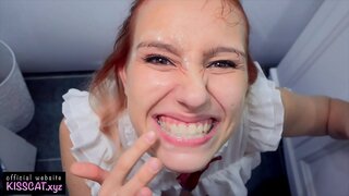 Дяволите в лицето на Дълбоко гърло за млади Мадами и сперматозоидите за Зъби за Почистване